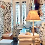 Апартаменты Maison De Charme